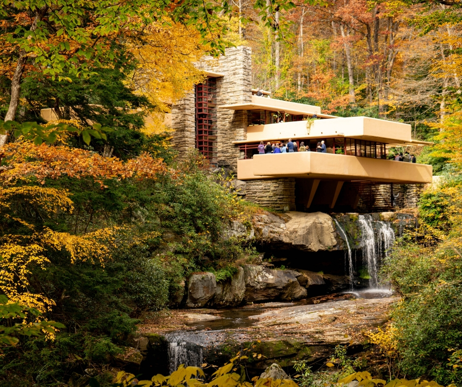 Tourists Enjoy Falling Water Tourists Enjoy Falling Water